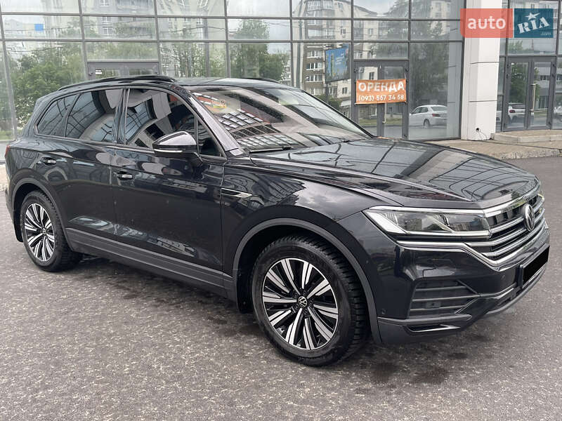 Позашляховик / Кросовер Volkswagen Touareg 2021 в Харкові