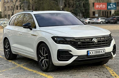 Внедорожник / Кроссовер Volkswagen Touareg 2020 в 