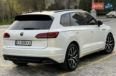 Внедорожник / Кроссовер Volkswagen Touareg 2020 в 