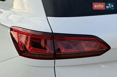 Внедорожник / Кроссовер Volkswagen Touareg 2020 в 