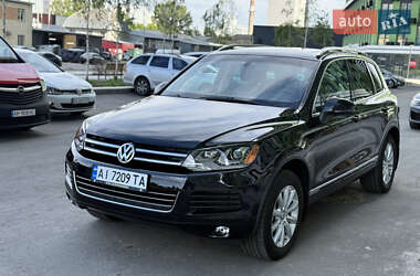 Внедорожник / Кроссовер Volkswagen Touareg 2014 в 