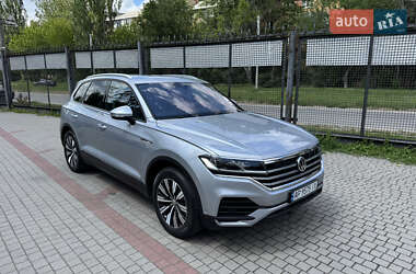 Позашляховик / Кросовер Volkswagen Touareg 2019 в Запоріжжі