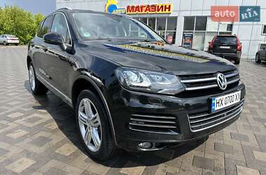 Внедорожник / Кроссовер Volkswagen Touareg 2011 в 