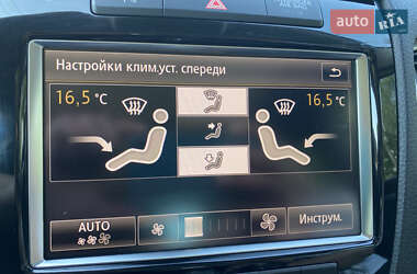 Позашляховик / Кросовер Volkswagen Touareg 2014 в 