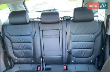 Позашляховик / Кросовер Volkswagen Touareg 2014 в 
