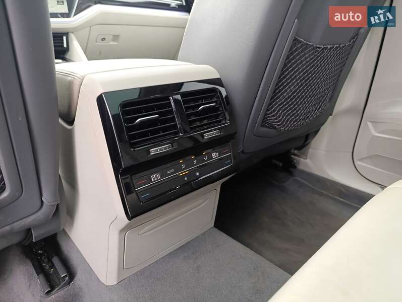 Позашляховик / Кросовер Volkswagen Touareg 2019 в Хмельницькому
