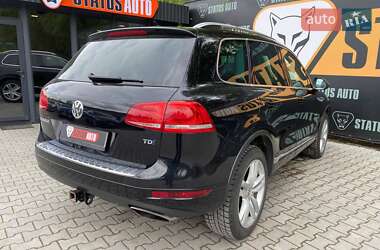 Внедорожник / Кроссовер Volkswagen Touareg 2013 в 