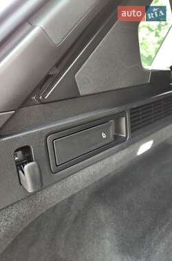 Позашляховик / Кросовер Volkswagen Touareg 2023 в 