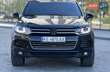 Позашляховик / Кросовер Volkswagen Touareg 2012 в 