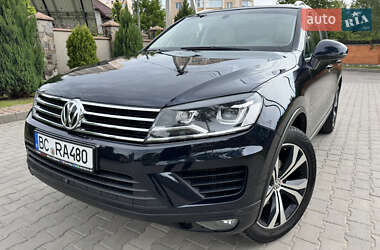 Внедорожник / Кроссовер Volkswagen Touareg 2016 в Луцке