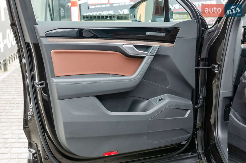 Внедорожник / Кроссовер Volkswagen Touareg 2021 в Киеве