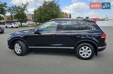 Внедорожник / Кроссовер Volkswagen Touareg 2015 в 