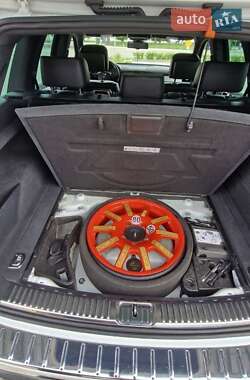 Внедорожник / Кроссовер Volkswagen Touareg 2015 в 