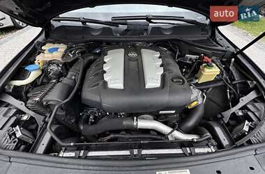 Внедорожник / Кроссовер Volkswagen Touareg 2011 в 