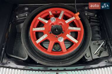Внедорожник / Кроссовер Volkswagen Touareg 2011 в 