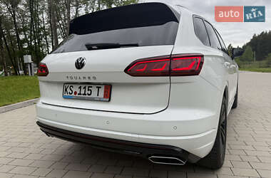 Внедорожник / Кроссовер Volkswagen Touareg 2022 в 