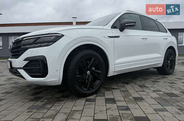 Внедорожник / Кроссовер Volkswagen Touareg 2022 в 