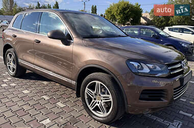 Внедорожник / Кроссовер Volkswagen Touareg 2011 в 