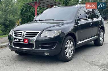 Позашляховик / Кросовер Volkswagen Touareg 2008 в Києві