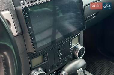 Позашляховик / Кросовер Volkswagen Touareg 2008 в 