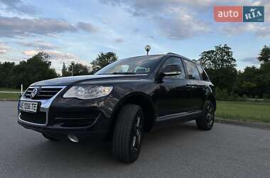 Внедорожник / Кроссовер Volkswagen Touareg 2008 в Днепре