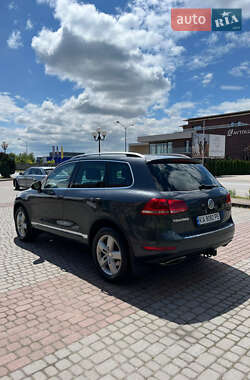 Внедорожник / Кроссовер Volkswagen Touareg 2014 в 