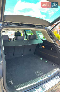 Внедорожник / Кроссовер Volkswagen Touareg 2014 в 