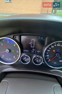 Внедорожник / Кроссовер Volkswagen Touareg 2009 в 