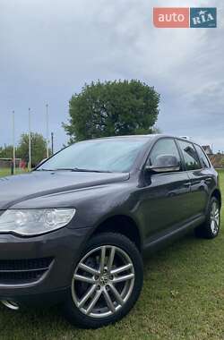 Внедорожник / Кроссовер Volkswagen Touareg 2009 в 