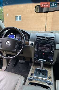 Внедорожник / Кроссовер Volkswagen Touareg 2009 в 