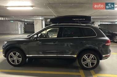 Позашляховик / Кросовер Volkswagen Touareg 2015 в Переяславі