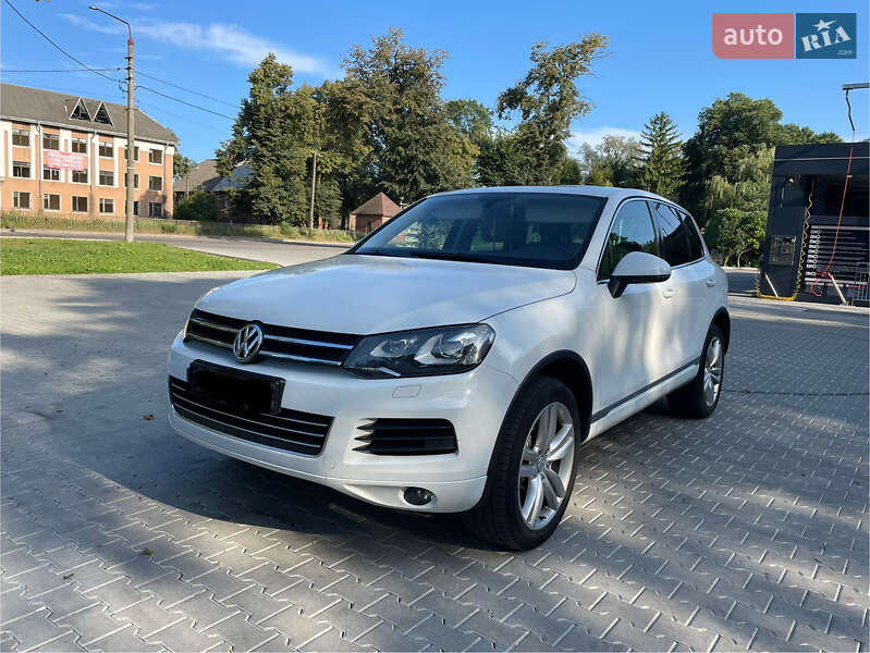 Внедорожник / Кроссовер Volkswagen Touareg 2013 в Трускавце
