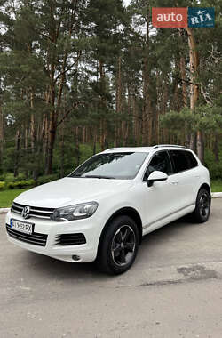 Позашляховик / Кросовер Volkswagen Touareg 2013 в Києві