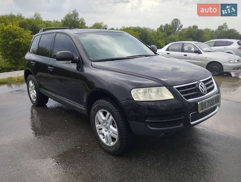 Внедорожник / Кроссовер Volkswagen Touareg 2003 в Славуте