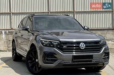 Внедорожник / Кроссовер Volkswagen Touareg 2019 в 