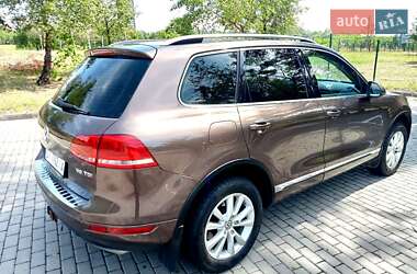 Позашляховик / Кросовер Volkswagen Touareg 2012 в 