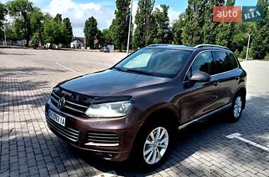 Позашляховик / Кросовер Volkswagen Touareg 2012 в 