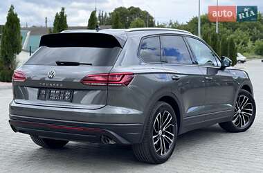 Позашляховик / Кросовер Volkswagen Touareg 2020 в 