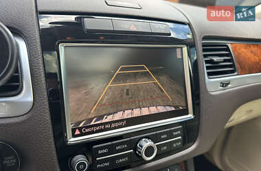 Позашляховик / Кросовер Volkswagen Touareg 2012 в 