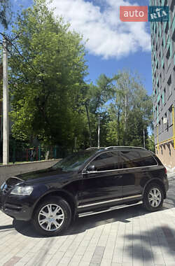 Позашляховик / Кросовер Volkswagen Touareg 2006 в 