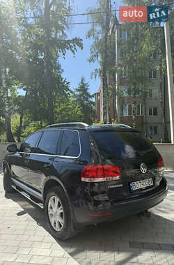 Позашляховик / Кросовер Volkswagen Touareg 2006 в 