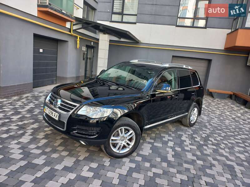 Внедорожник / Кроссовер Volkswagen Touareg 2008 в Ивано-Франковске