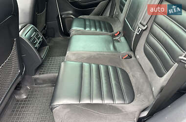 Позашляховик / Кросовер Volkswagen Touareg 2016 в 