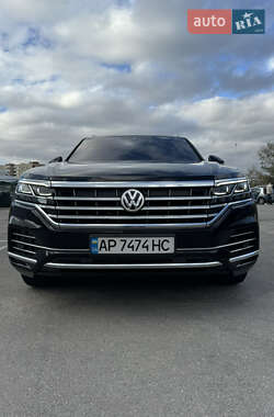 Внедорожник / Кроссовер Volkswagen Touareg 2018 в Запорожье