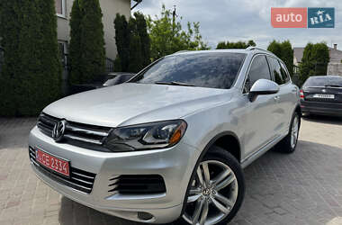 Позашляховик / Кросовер Volkswagen Touareg 2014 в Золочеві