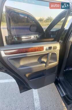 Позашляховик / Кросовер Volkswagen Touareg 2007 в 