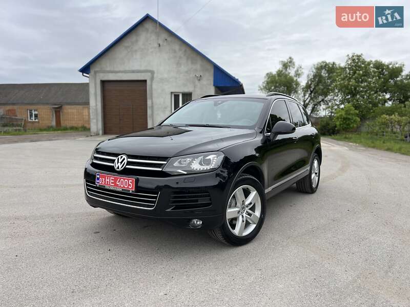 Внедорожник / Кроссовер Volkswagen Touareg 2011 в Радивилове