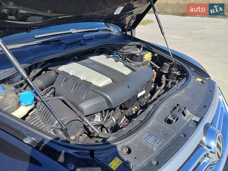 Внедорожник / Кроссовер Volkswagen Touareg 2007 в Нежине
