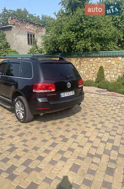 Позашляховик / Кросовер Volkswagen Touareg 2005 в 