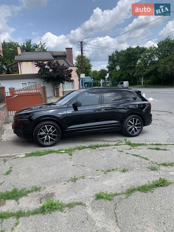 Внедорожник / Кроссовер Volkswagen Touareg 2021 в Белой Церкви